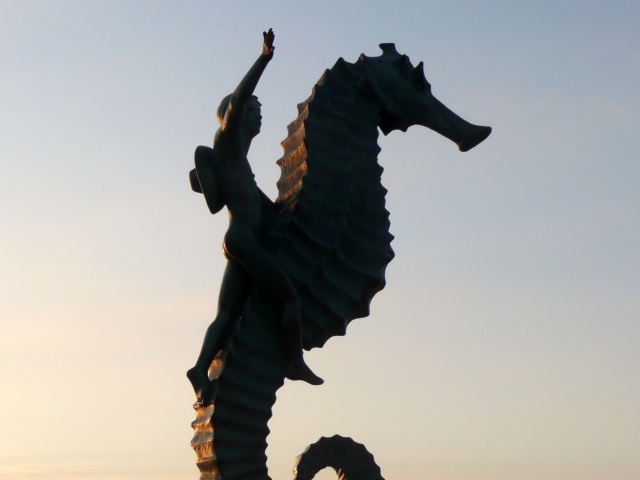 Sea Horse statue, Banderas Bay