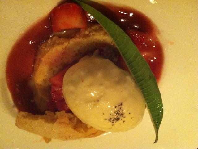 Strawberry  Shortcake With Ice Cream