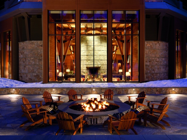 Ritz Carlton-Lake Tahoe-Firepit 