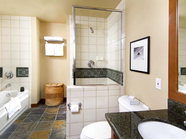 Squaw Valley Resort Lake Tahoe  - One Bedroom Suite Bathroom
